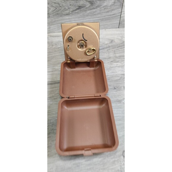 Working Vintage WESTCLOX Wind Up Travel Alarm Clock with Brown Folding Case * - Picture 6 of 9